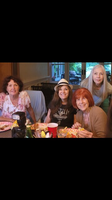 SURPRISE GATHERING BEFORE THE MOVE