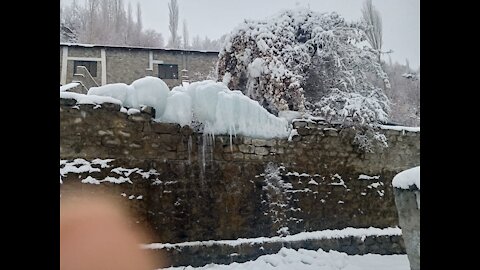 Snowfall in sony gehzar