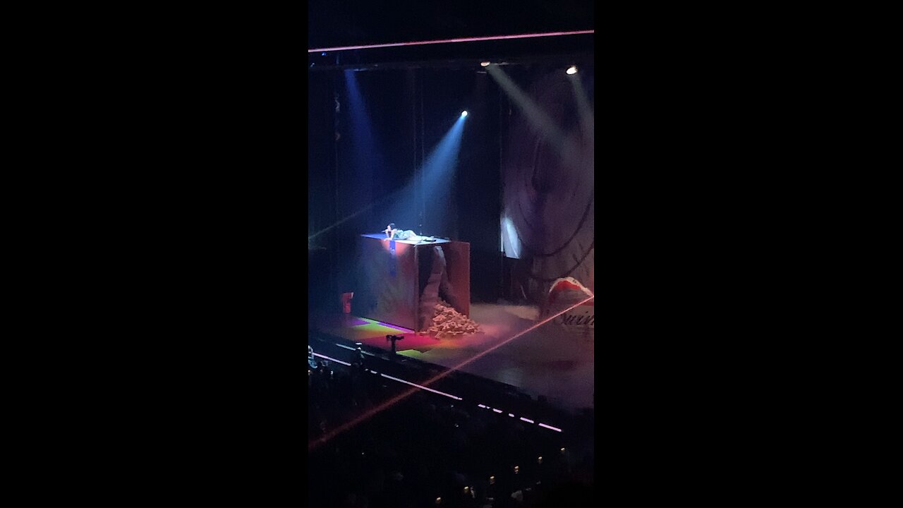 “Part of Me” Katy Perry live Las Vegas Residency:Play