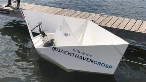 Une entreprise produit un "bateau en papier"