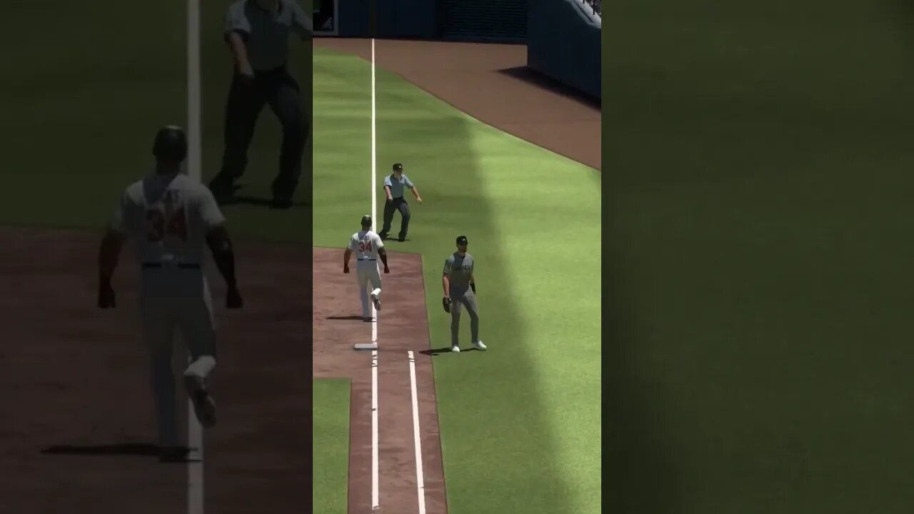 1st base line is busy #mlbtheshow23gameplay #gaming #ps5 #twins #mlb #orioles #baseball #beisbol