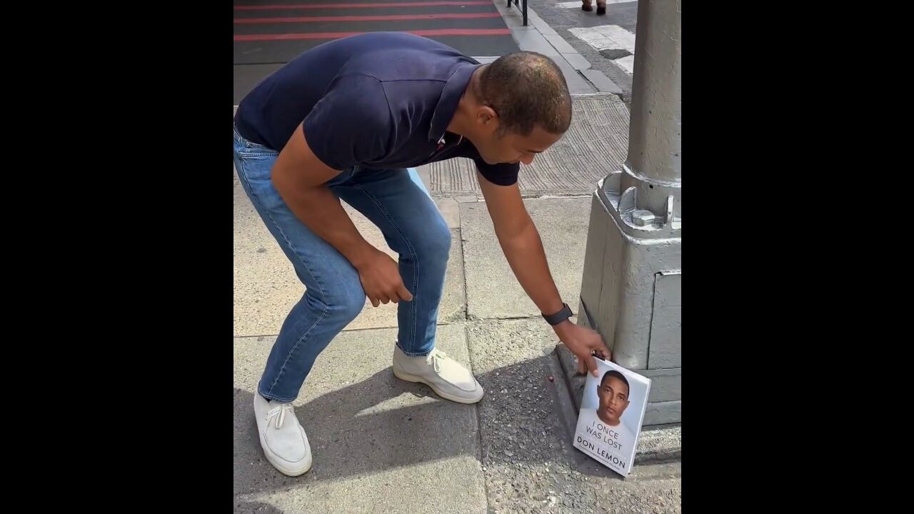 Don Lemon Leaving Copies Of His New Book All Over NYC To Promote It NOT Going The Way He Hoped: LOL