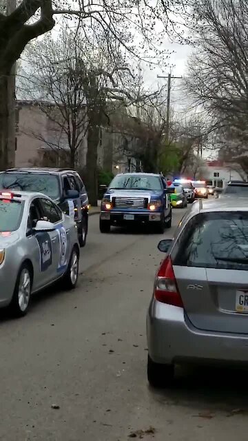 Retiring police officer gets social distancing farewell parade