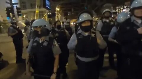 Chicago Cops Kick Protesters Off State & Wacker (May 30th, 2020)