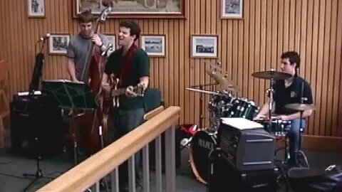 Wonderwall (Oasis Cover at New Hampton School in 2006)