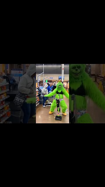 Mr Grinch gettin sturdy in Walmart💀