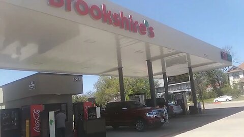 BROOKSHIRE'S in PARIS, TEXAS April 6, 2022