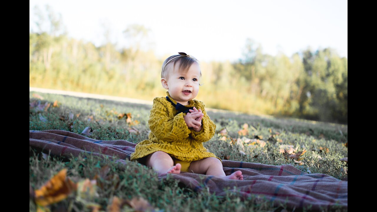 babies eat and smear it with a delicious birthday cake πΆπ