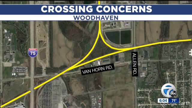 64/100 Train delay debate in Woodhaven leads to new signs on Allen Road