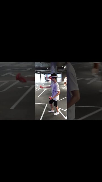 tiktok:unreal.md 🎮👾🕹️ #vr #vrclub #virtualreality #unrealvr #moldova #chisinau #vrarena 🖤 @unrealmd