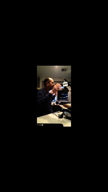 Kevin butchers "All About That Bass"