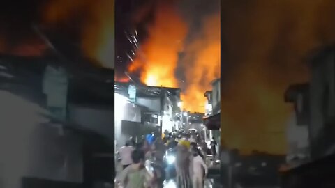 Jakarta Indonesia oil depot fire kills 10 many injuries ..habitations are too close to the depot!