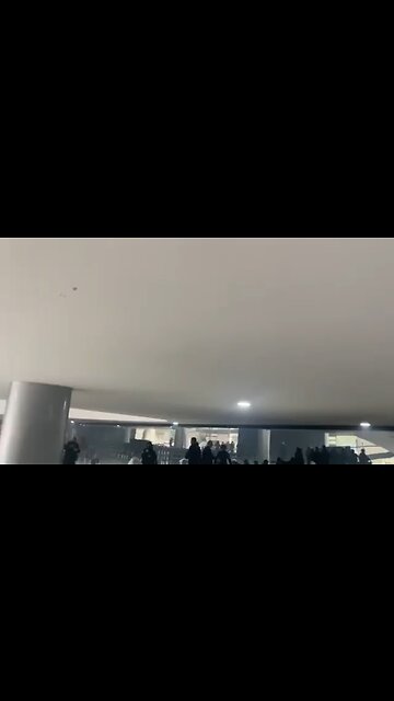 Reviravolta: Coronel do Exército fez intervenção após PM usar força bruta com mulher passando mal