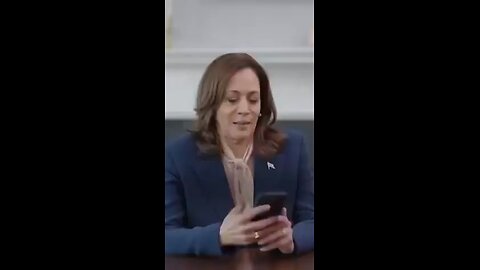 Kamala Calls Tim To Say “I Pick You To Lose With” 😝