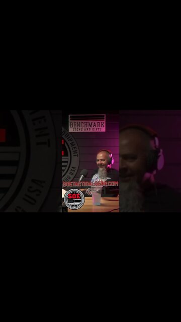 Do you see me? #shorts #youtubeshort #politics #obama #michelleobama #bigmike #foxnews #cnn #podcast