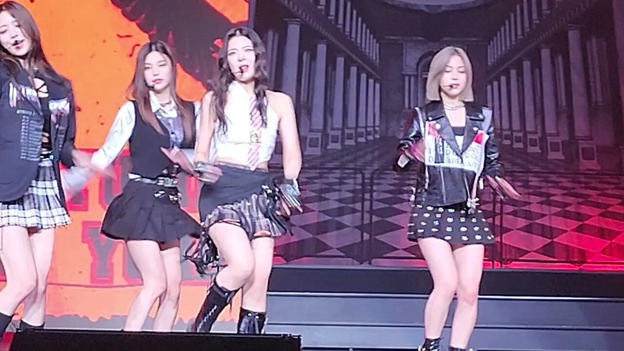 ITZY in SugatLand song Not Shy