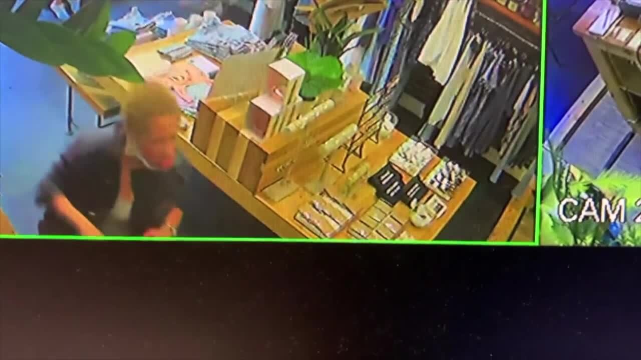 Store manager threatened and nearly attacked after customer refuses to wear mask inside store