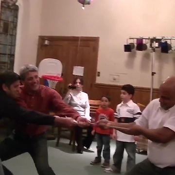 Tug Of War Game Ends When Rope Snaps