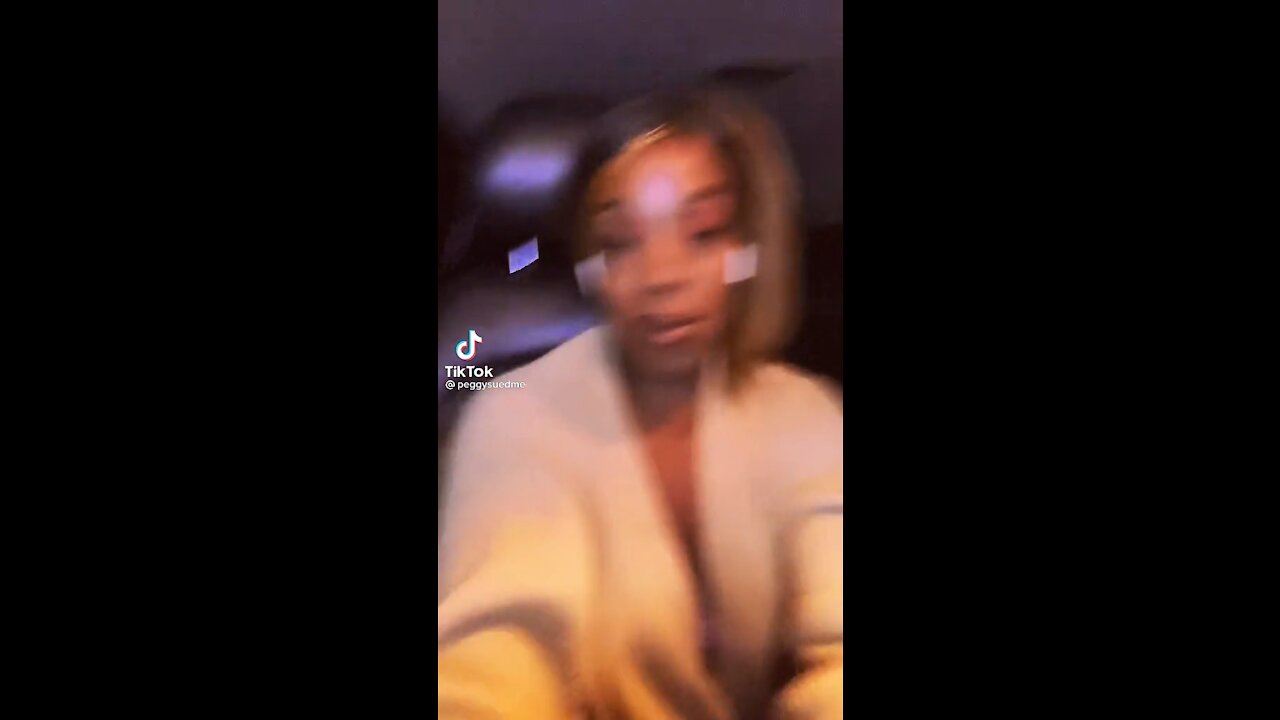 This is another level of a freaky tongue