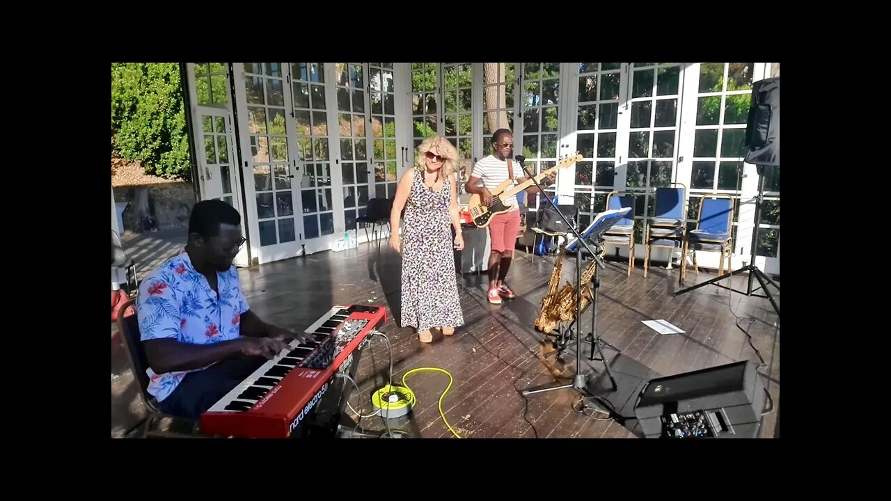 L-O-V-E (Bert Kaempfert )