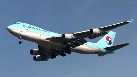 KOREAN AIR B747