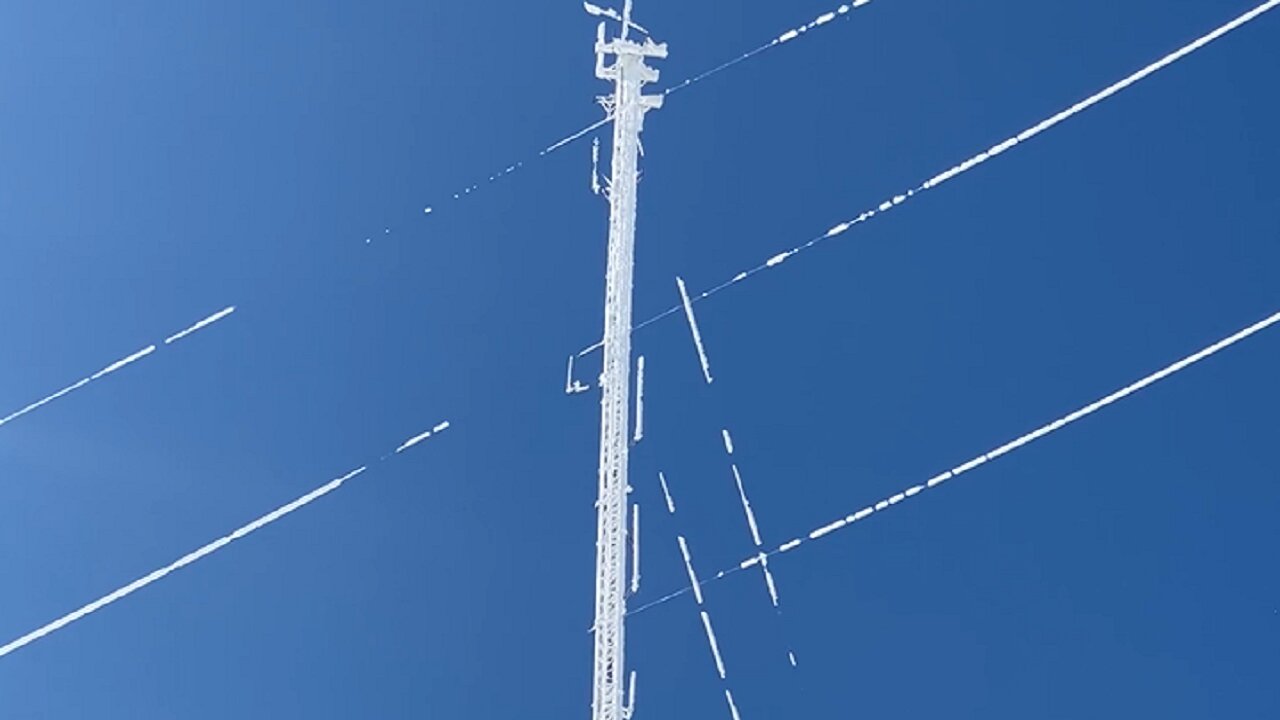 Massive chunks of ice fall from 650 foot communications tower