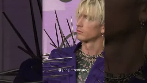 Machine Gun Kelly Makes AMA Red Carpet Appearance #machinegunkelly #shorts #shortvideo