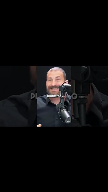 Andrew Huberman: DO NOT Do This At Night 😴 #shorts