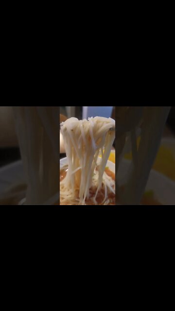 #food #cooking #cook #shorts vietnamese chiken rice noodles (pho)