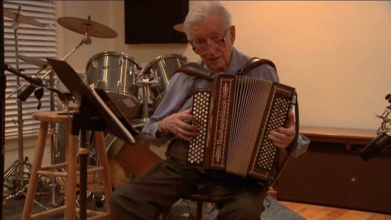 Adolf “Tony” Hartenstein plays some Italian tarantellas