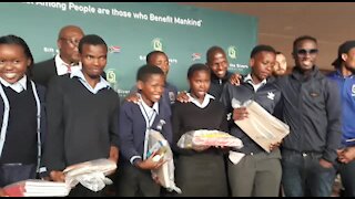 SOUTH AFRICA - Cape Town - Cape Town City FC Accompanies Gift of the Givers in Khayelitsha (cell phone videos) (bpL)