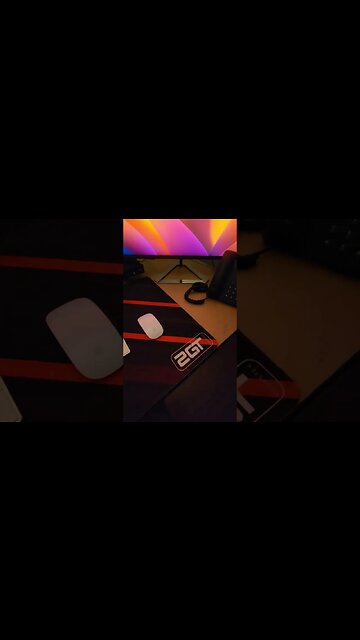 My new mac setup! Just got better with this awesoome mouse pad from @2GuysTek Highly recommend!!