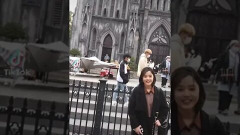 Fashion For Girls To Photograph In Front Of Catholic Cathedral