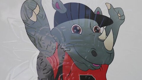 Riddle Elementary school welcomes new mascot