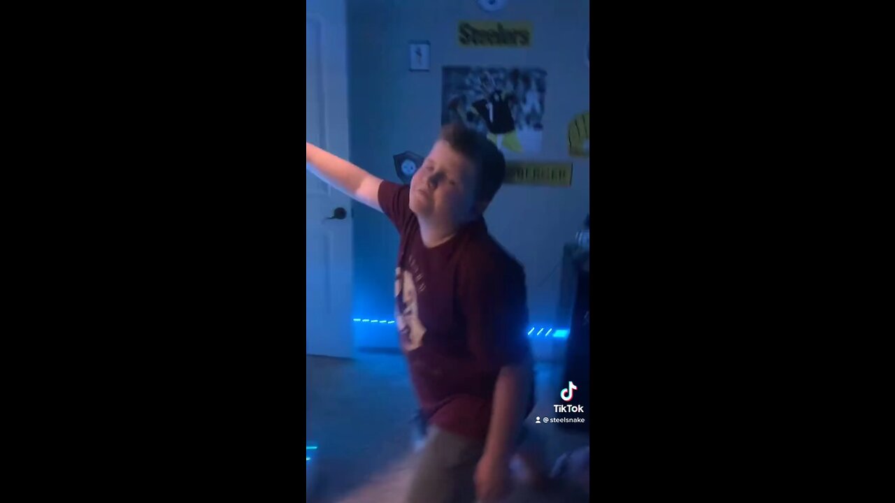 KID DANCES