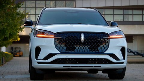 The new 2025 Lincoln Aviator SUV