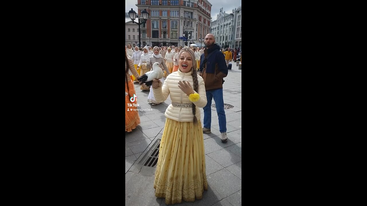 Hare kirshna rhe Rama Rama hre hre