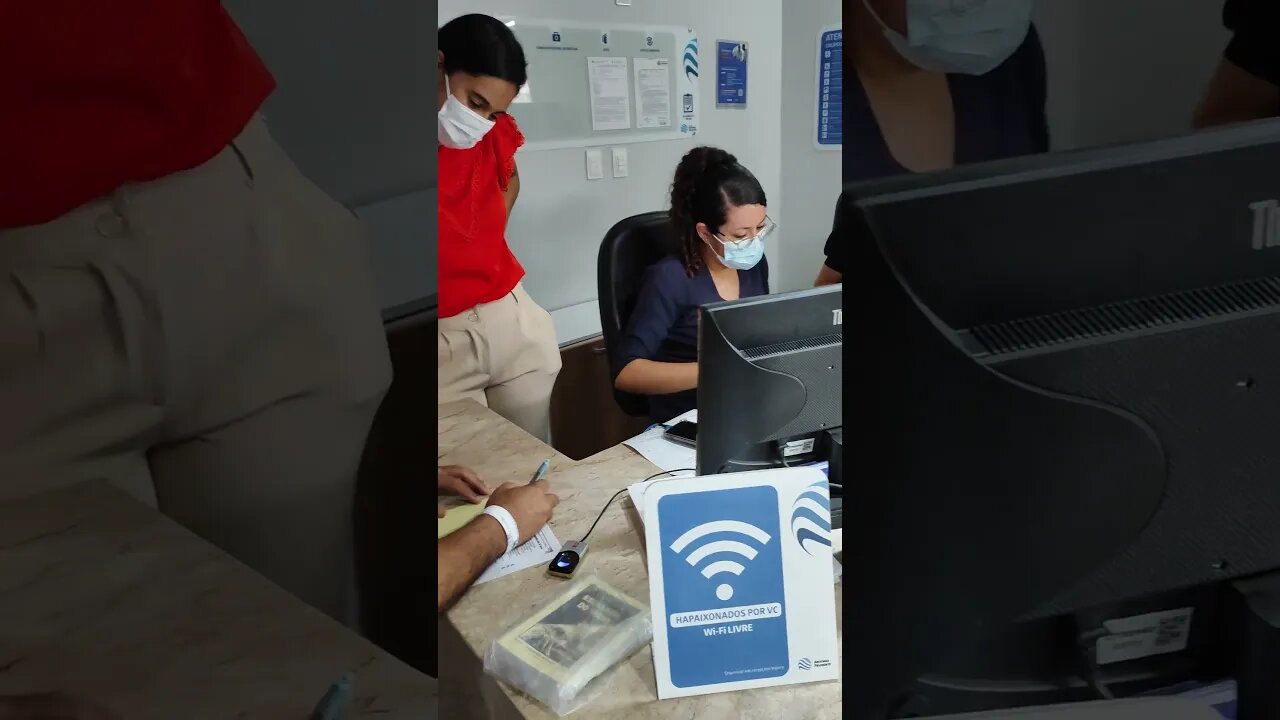 Em horas difíceis também é momento de autógrafo rsrsrs