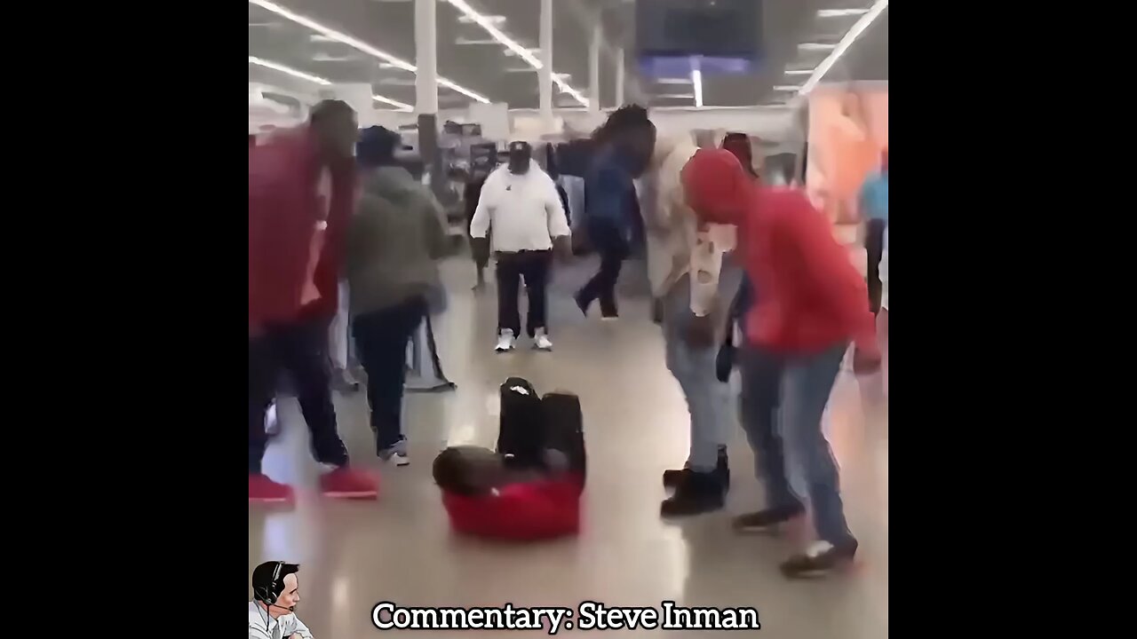 Madman with a knife gets taken down by Walmart customers.