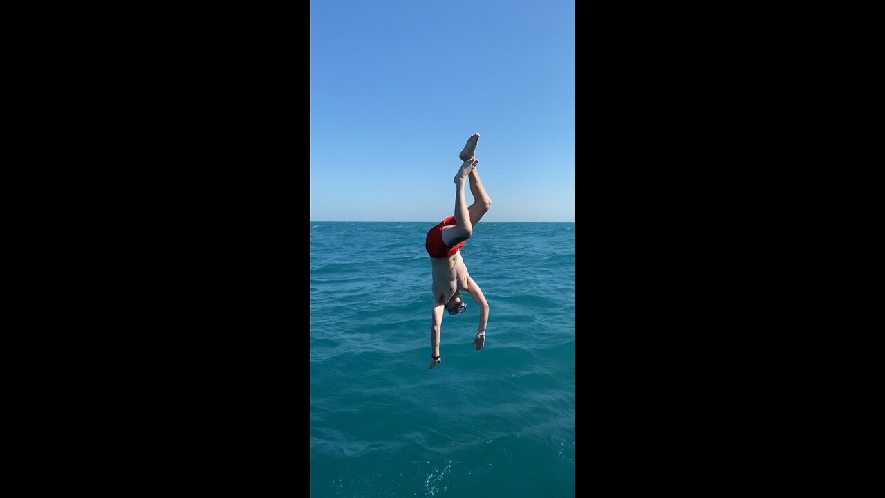 DIVING INTO ARABIAN GULF