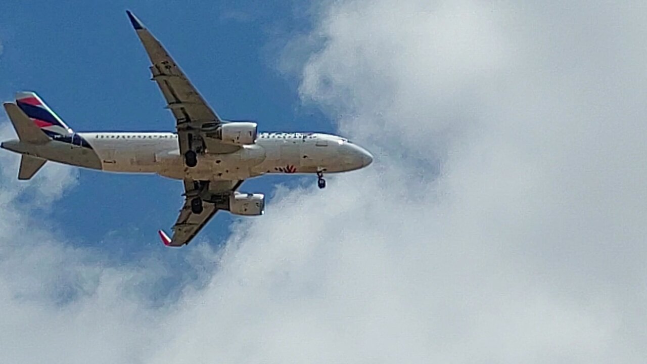 Airbus A320 PR-TYD vindo de Brasília para Fortaleza