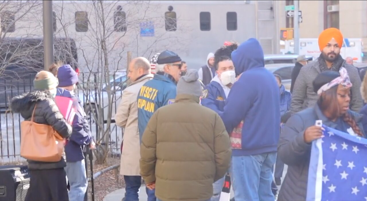 Rally for Fallen Officers Held Near District Attorney's Office