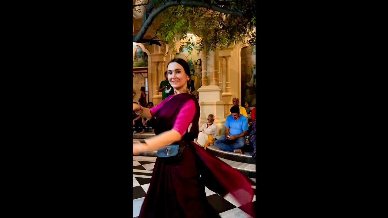 vrindavan iskon dance meditative