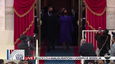 Officer Eugene Goodman, VP-elect Kamala Harris, Doug Emhoff introduced at inauguration