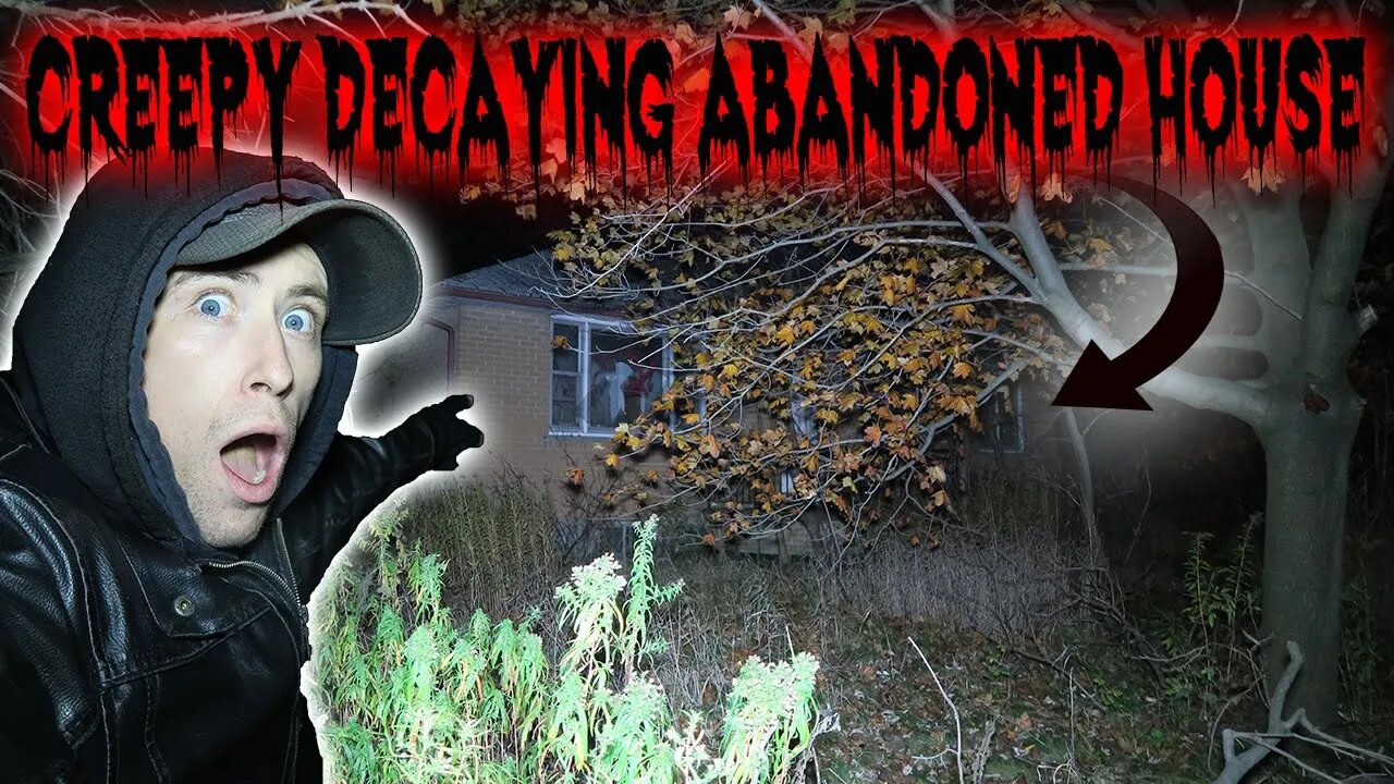 EXPLORING CREEPY DECAYING ABANDONED HOUSE WITH @Carlopaolozzayt