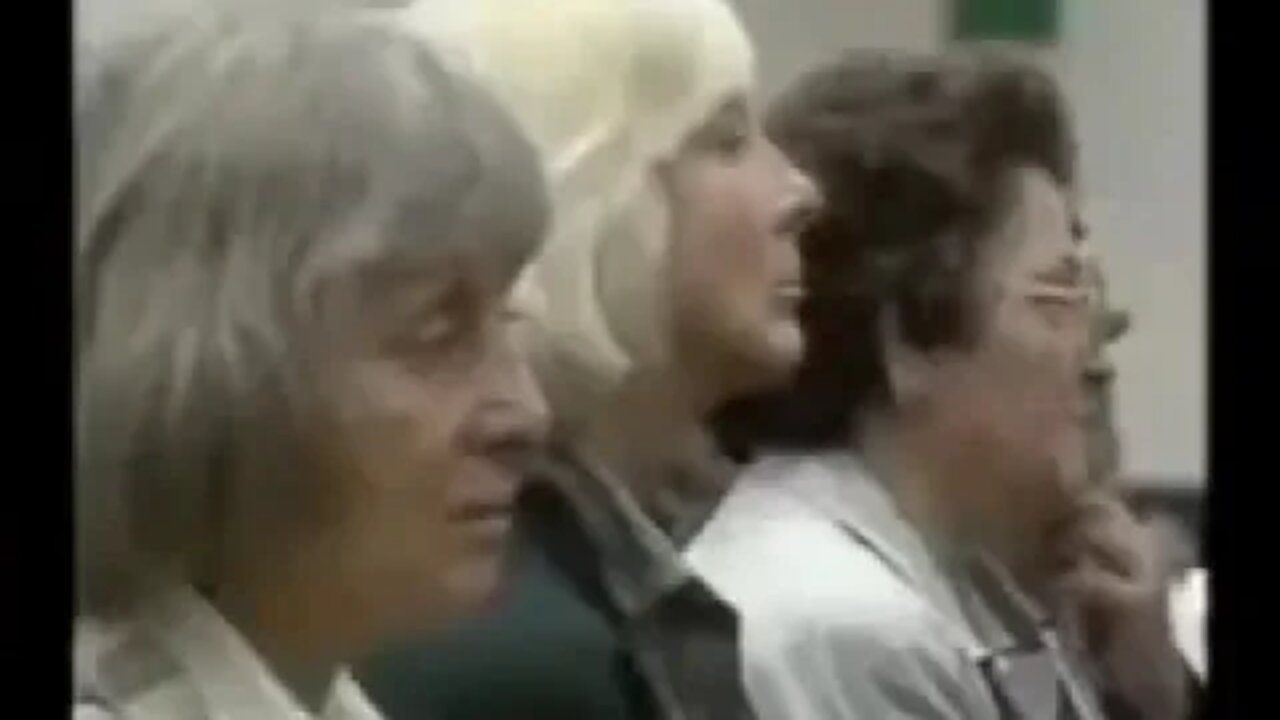 Theo Waigel 1989 Hannover vor 10 000 Deutschen aus Schlesien Mit der Kapitulation der Deutschen