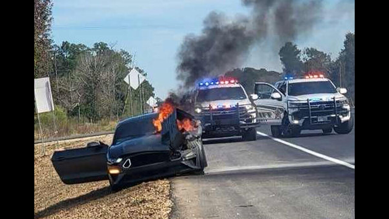 CAR REAR ENDS 18 WHEELER, SODA TEXAS, 11/26/24...