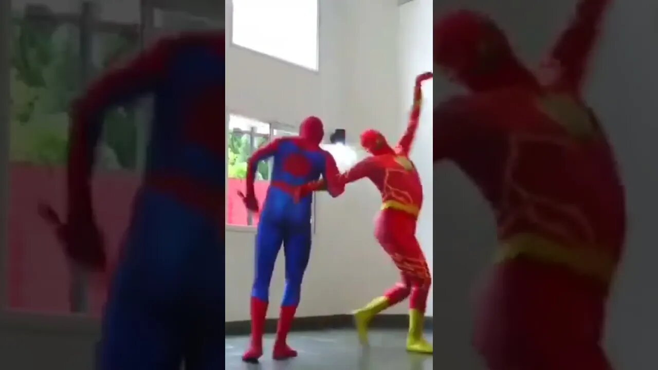 OS MELHORES PASSINHOS DO HOMEM-ARANHA, FLASH E BATMAN DANÇANDO NA LIGA DA ALEGRIA