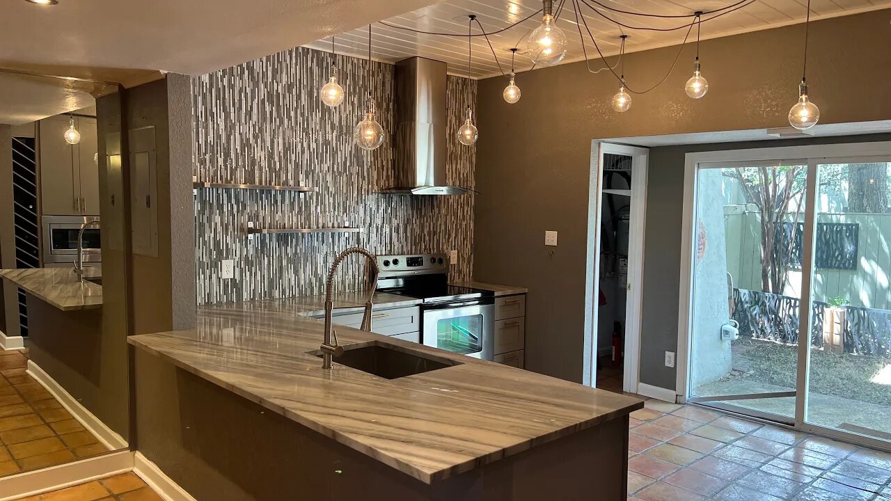 Woodbridge Condominium for sale near Alamo Heights, San Antonio TX