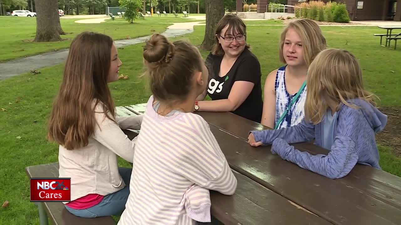 Appleton Girl Scout troop wins award for school bus safety project